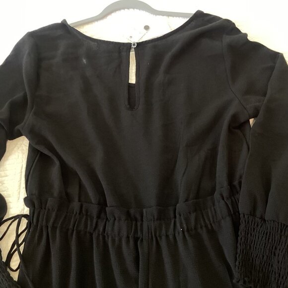 NWT Ultra Flirt Women's Textured Paperbag Jumpsuit Black Size XL - Picture 4 of 13